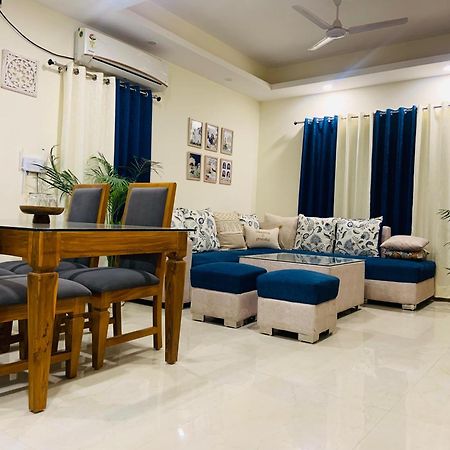 Umang - Premium Resort Like Villa In Vrindāvan Dış mekan fotoğraf