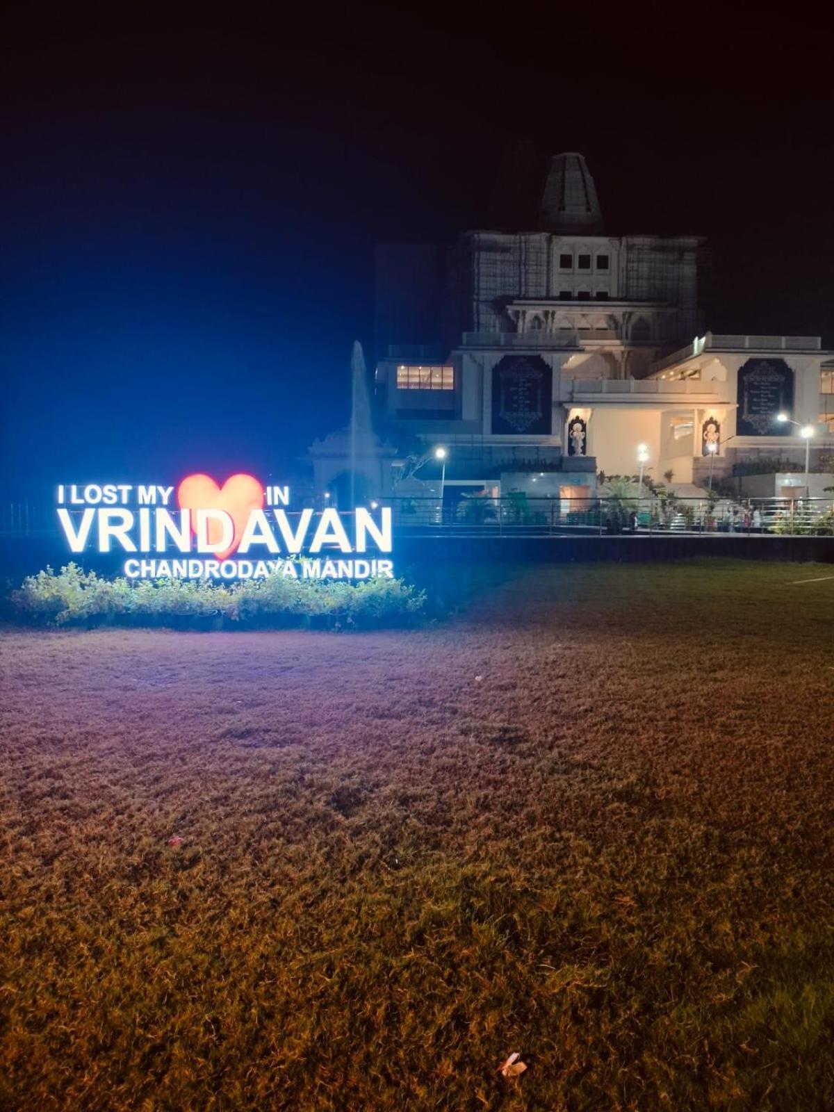 Umang - Premium Resort Like Villa In Vrindāvan Dış mekan fotoğraf