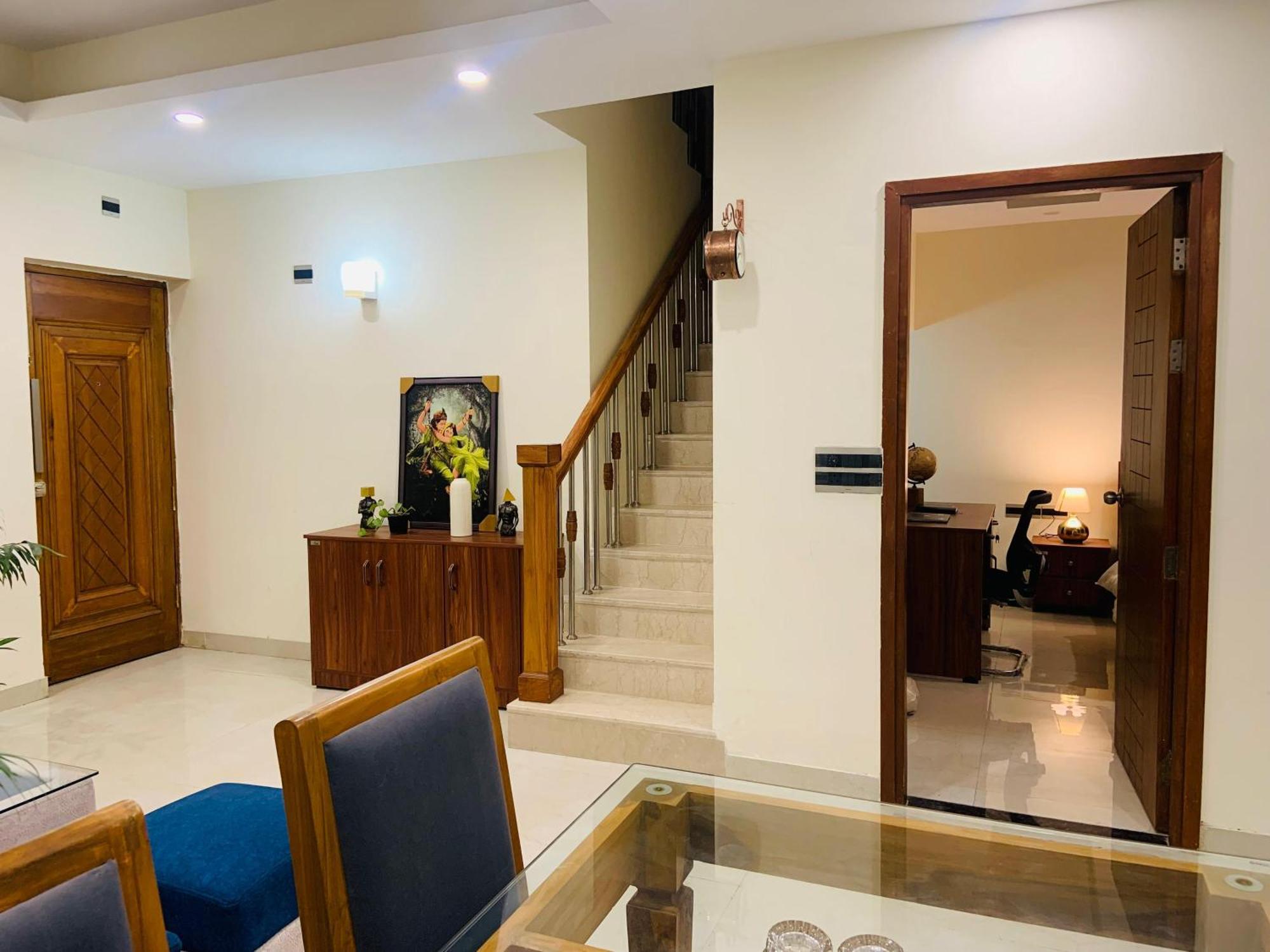 Umang - Premium Resort Like Villa In Vrindāvan Dış mekan fotoğraf